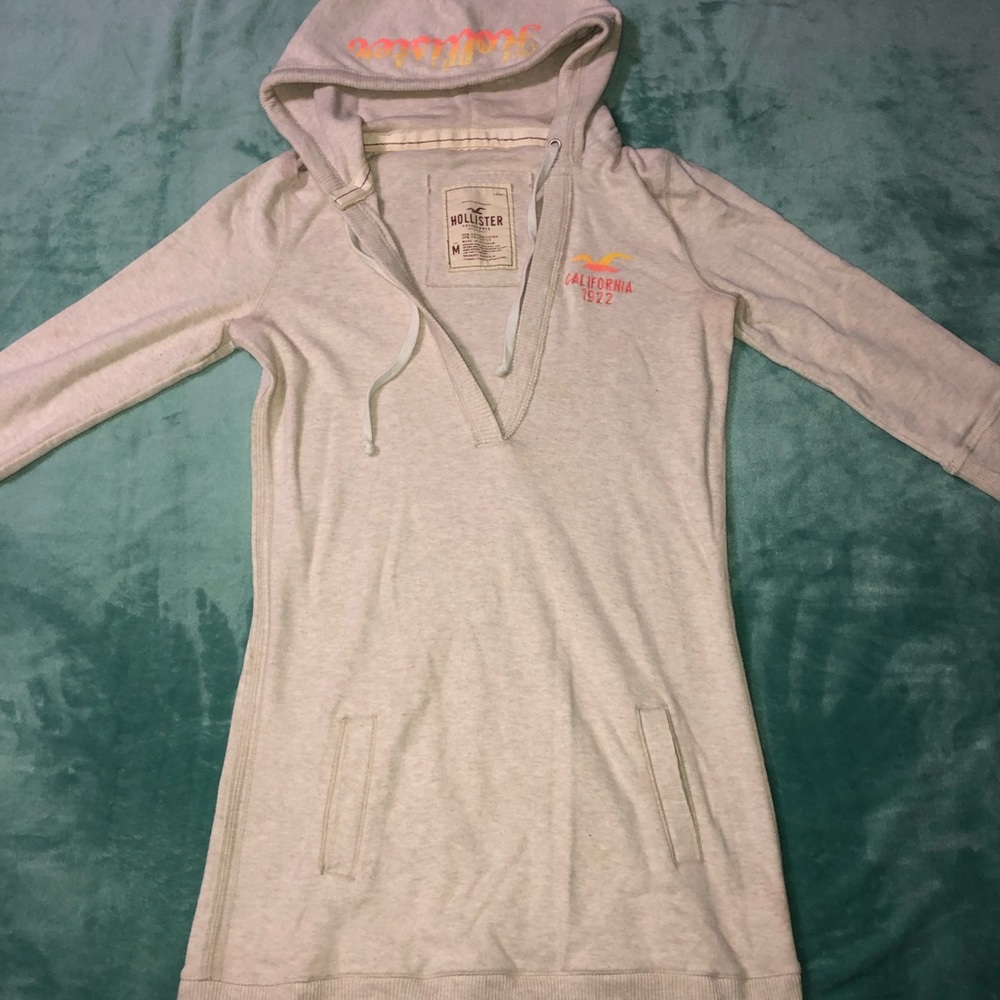 Hollister pull over tunic length hoodie medium